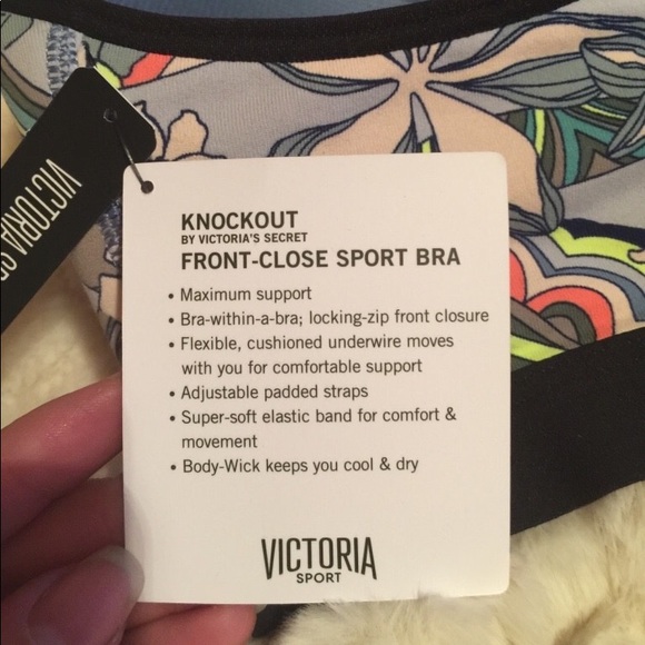 NEW Victoria’s Secret Sports Bra 32DD - Picture 3 of 4